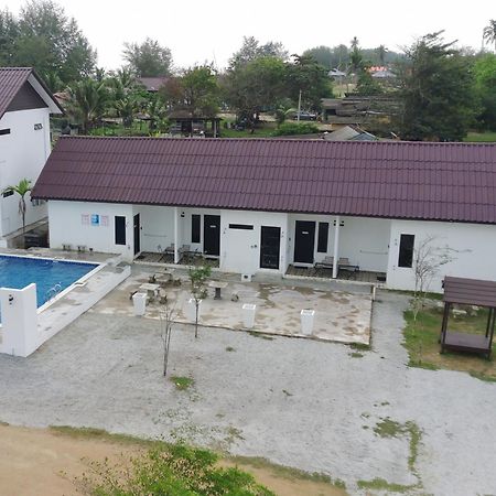 Kamalia Villas Kampung Penarik Exteriör bild