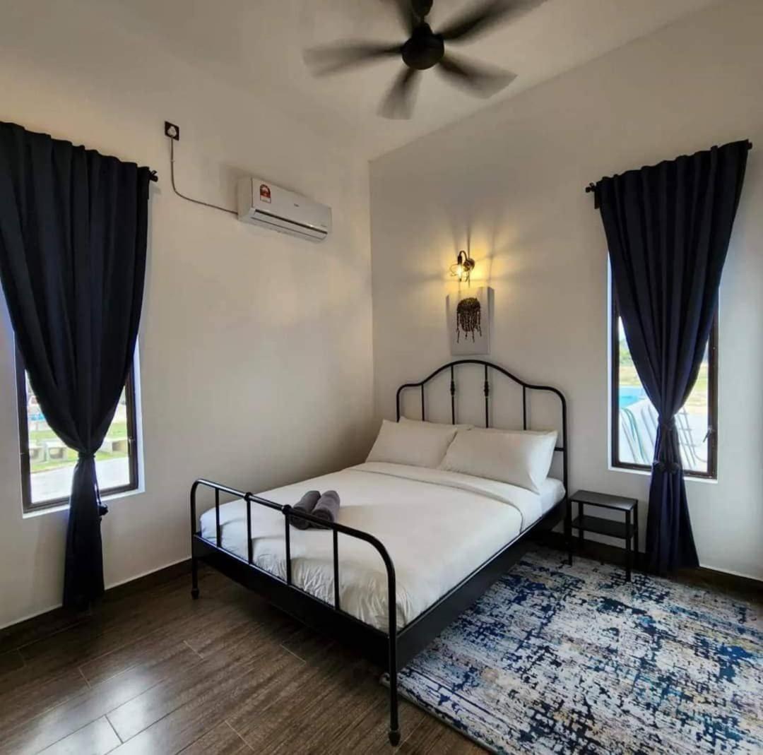 Kamalia Villas Kampung Penarik Exteriör bild